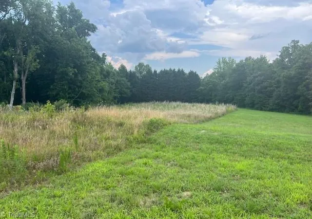 1st image of 225 Hidden Acres Dr, Thomasville, NC 27360 | MLS# 1193469
