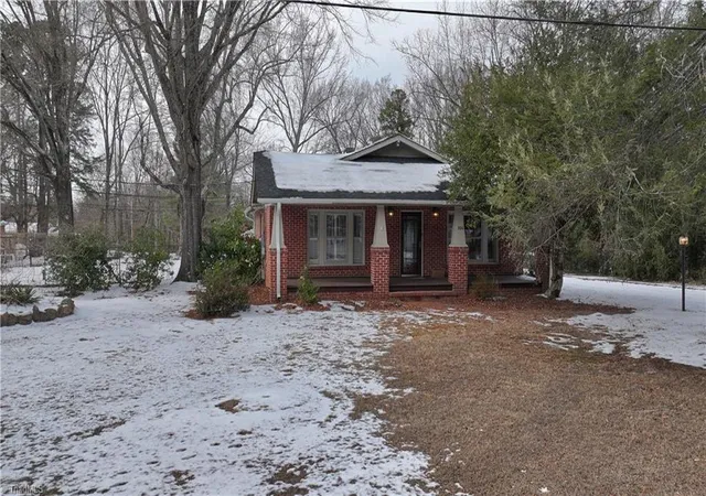 3rd image of 106 Brinkley Pl, High Point, NC 27265 | MLS# 1208313