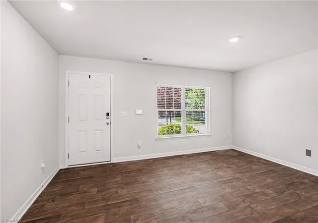 Photo 2 of Single family home for sale at 5105 Black Forest Dr, Greensboro, NC 27405 | MLS# 1219752 | Listing updated on 2026-10-07