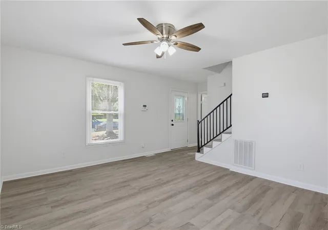 4th image of 1615 Upland Dr, Greensboro, NC 27405 | MLS# 1226656