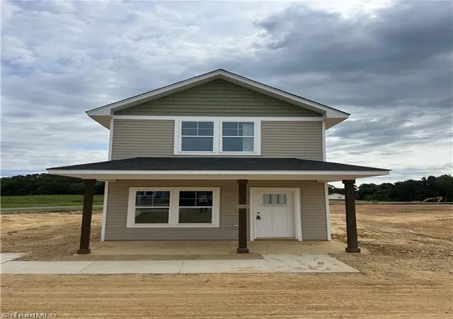 Photo 1 of Single family home for sale at 1016 Pinnix Rd, Burlington, NC 27217 | MLS# 1217350 | Listing updated on 2026-09-17