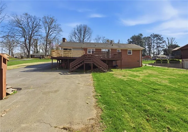 3rd image of 1313 Ridgewood Ave, Reidsville, NC 27320 | MLS# 1213189