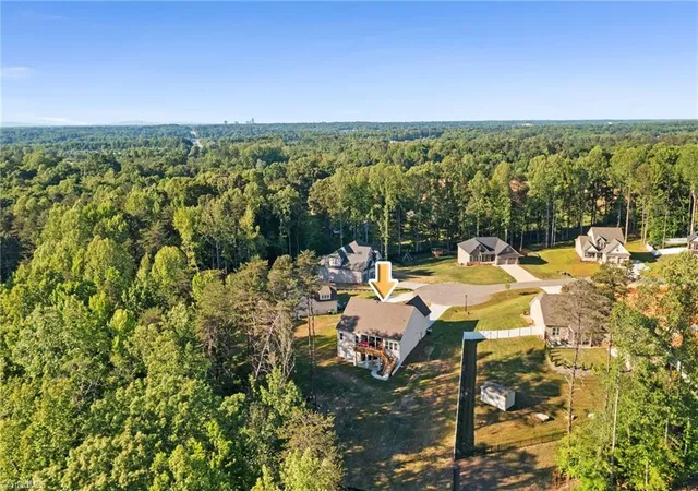 3rd image of 293 Vine Ridge Dr, Winston Salem, NC 27127 | MLS# 1221981