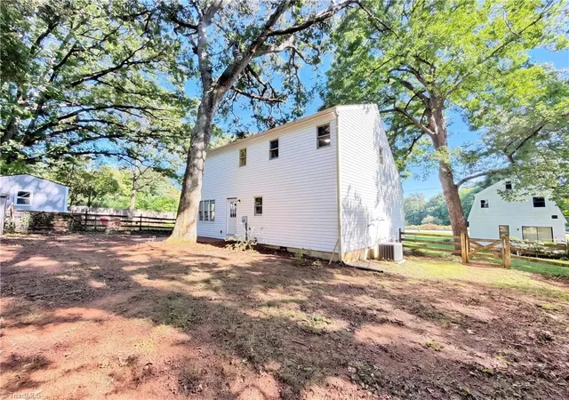 Photo 4 of Single family home for sale at 2347 Bethabara Haven Dr, Winston Salem, NC 27106 | MLS# 1233785 | Listing updated on 2026-09-21