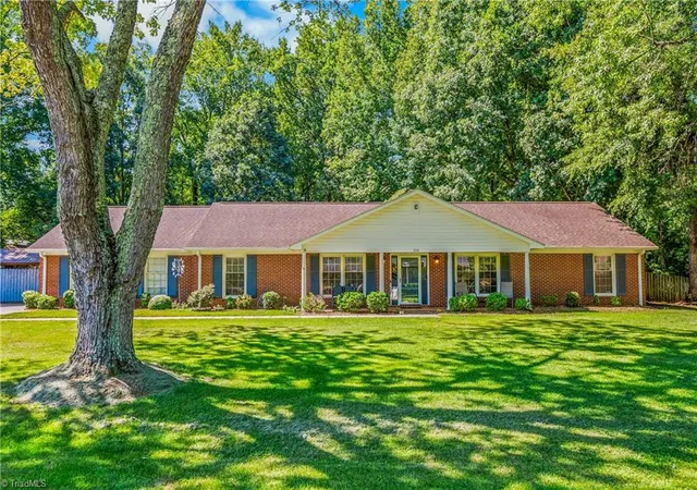 Photo 1 of Sale Pending at 216 Vancouver Ct, Kernersville, NC 27284 | MLS# 1229968 | Listing updated on 2026-09-05