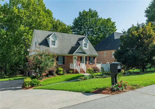 Photo 1 of Sale Pending at 6711 Fairwood Ct, Clemmons, NC 27012 | MLS# 1233363 | Listing updated on 2026-09-06