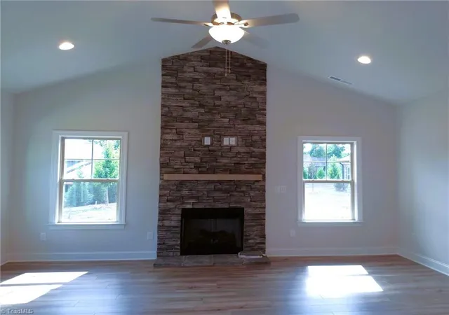 2nd image of 1097 Tulloch Ct, Burlington, NC 27215 | MLS# 1194990