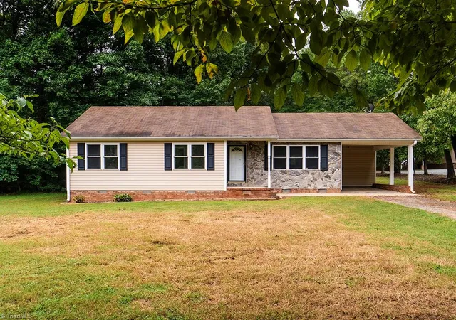 Single family home for sale at 948 W Greensboro Chapel Hill Rd, Snow Camp, NC 27349 | MLS# 1233383