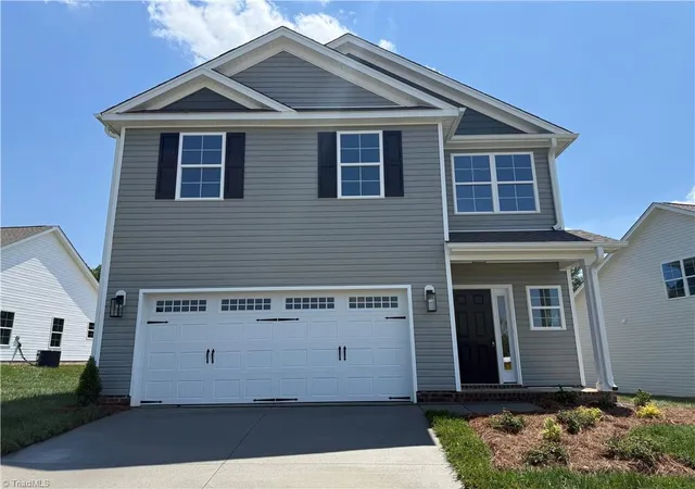 Homes for sale in Winston Salem, NC | 2817 Berwick Valley Dr, Winston Salem, NC 27127 | MLS# 1220404