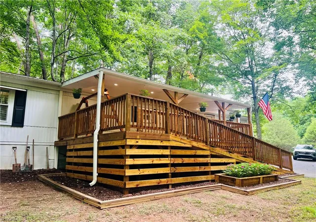 3rd image of 2214 Old Hwy 601, Mount Airy, NC 27030 | MLS# 1228670