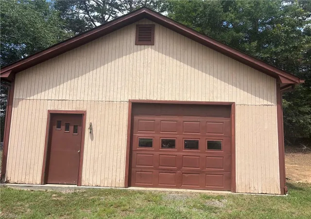 34th image of 123 Valley Oaks Dr, Advance, NC 27006 | MLS# 1227200