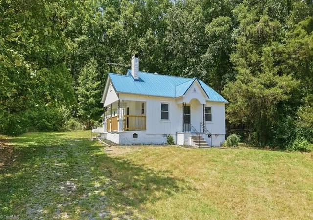 1st image of 2128 Old Nc Hwy 109, Lexington, NC 27292 | MLS# 1231696