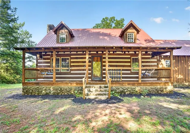 Photo 3 of Sale Pending at 4269 Bright Star Ln, Asheboro, NC 27205 | MLS# 1233098 | Listing updated on 2026-09-02