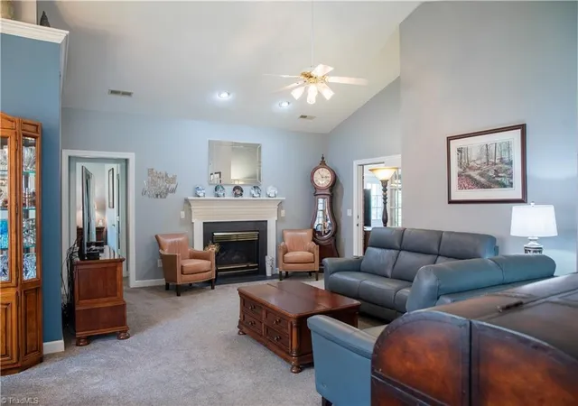 5th image of 4713 Barrington Pl Ct, Jamestown, NC 27282 | MLS# 1224012