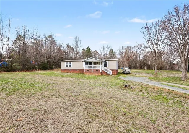 Homes for sale in Mebane, NC | 4963 Thom Rd, Mebane, NC 27302 | MLS# 1211123