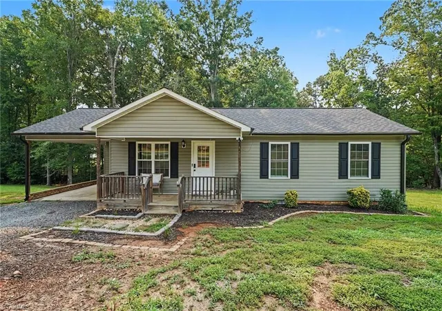 Photo 2 of Single family home for sale at 3756 Hoover Hl Rd, Trinity, NC 27370 | MLS# 1229231 | Listing updated on 2026-09-12