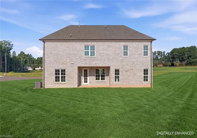 Photo 3 of Sale Pending at 124 Sandpiper Dr, Lexington, NC 27295 | MLS# 1233272 | Listing updated on 2026-09-17