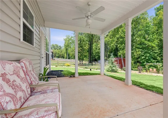 4th image of 1523 Chickasha Dr, Pfafftown, NC 27040 | MLS# 1225909