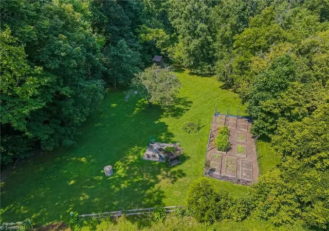 Photo 3 of Single family home for sale at 2928 Canter Ln, Winston Salem, NC 27127 | MLS# 1231665 | Listing updated on 2026-09-04