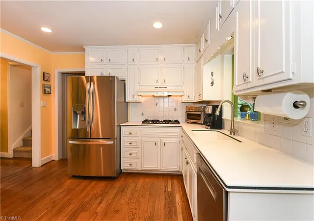 Photo 4 of Single family home for sale at 2310 Danbury Rd, Greensboro, NC 27408 | MLS# 1226962 | Listing updated on 2026-09-11