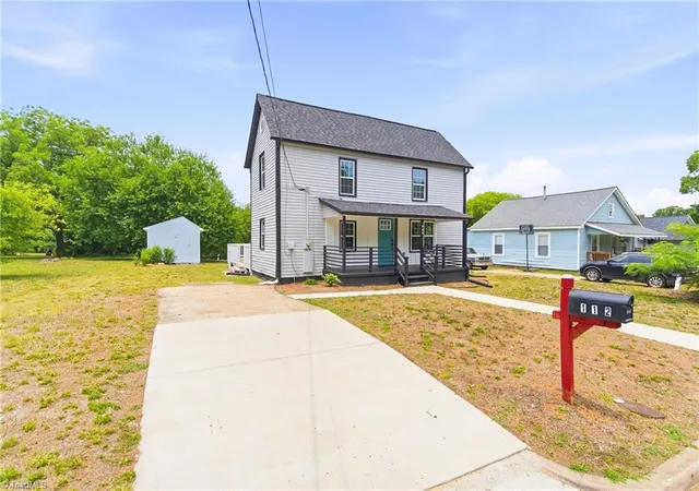 Homes for sale in Burlington, NC | 112 Jefferson St, Burlington, NC 27217 | MLS# 1223983