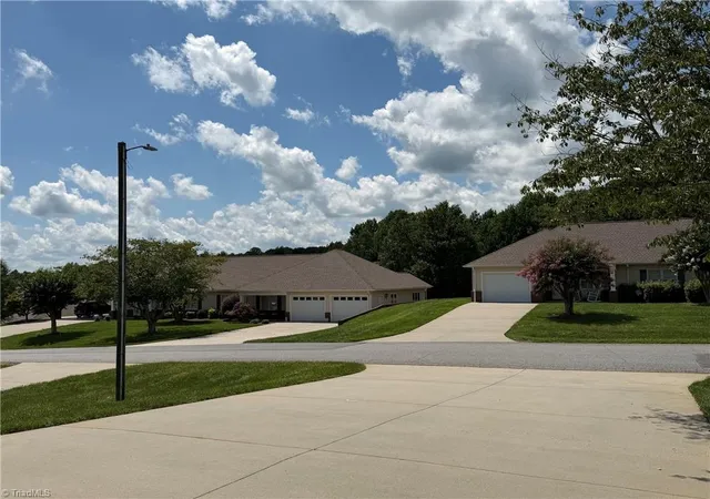 3rd image of 164 Brook Hill Ct, Elkin, NC 28621 | MLS# 1230380