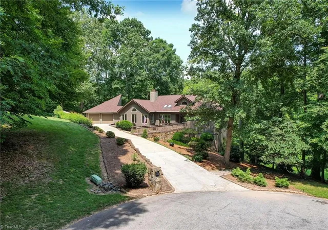 2nd image of 165 Beech Tree Ct, Eden, NC 27288 | MLS# 1231051