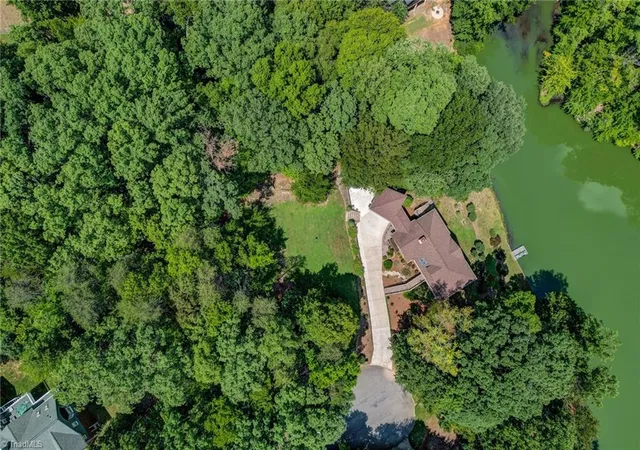 3rd image of 165 Beech Tree Ct, Eden, NC 27288 | MLS# 1231051
