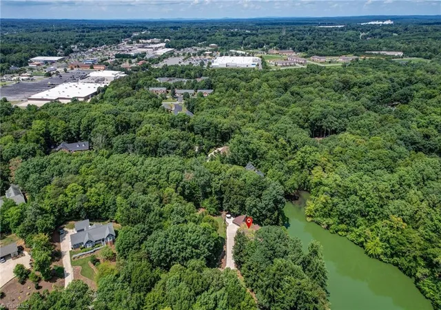 5th image of 165 Beech Tree Ct, Eden, NC 27288 | MLS# 1231051