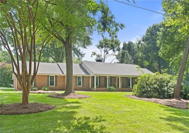 1st image of 4331 Woodbourne Dr, Clemmons, NC 27012 | MLS# 1232916