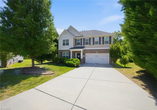 3rd image of 2683 Wellfleet Dr, High Point, NC 27265 | MLS# 1219163