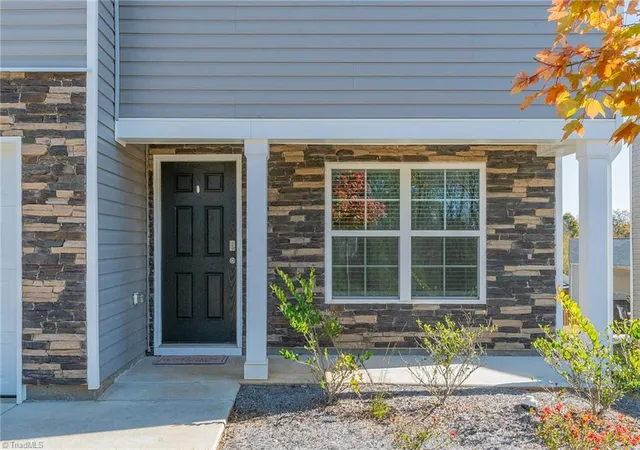 4th image of 109 Carriage Cove Cir, Mocksville, NC 27028 | MLS# 1200971