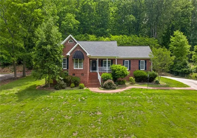 Homes for sale in Asheboro, NC | 1494 West Lake Dr, Asheboro, NC 27205 | MLS# 1224045