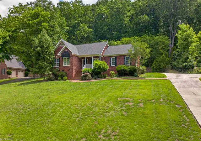 Homes for sale in Asheboro, NC | 1494 West Lake Dr, Asheboro, NC 27205 | MLS# 1224045