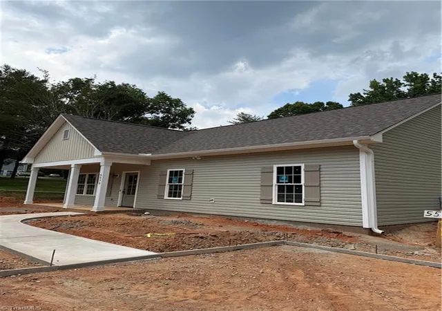 Homes for sale in Clemmons, NC | 5575 Marty Ln, Clemmons, NC 27012 | MLS# 1218301