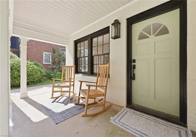 Photo 3 of Single family home for sale at 813 Arbordale Ave, High Point, NC 27262 | MLS# 1233034 | Listing updated on 2026-09-20