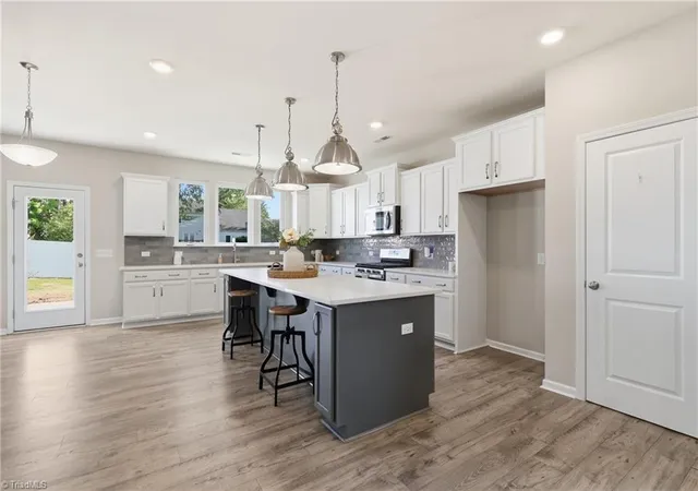Photo 4 of Single family home for sale at 2404 Dukes Holw Ct, High Point, NC 27265 | MLS# 1229136 | Listing updated on 2026-09-14
