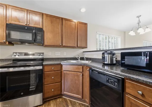 Photo 3 of Single family home for sale at 538 Song Sparrow Ln, Greensboro, NC 27409 | MLS# 1227386 | Listing updated on 2026-07-23