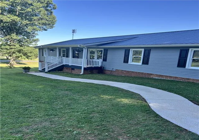 2nd image of 2474 Woodridge Dr, Asheboro, NC 27205 | MLS# 1222611