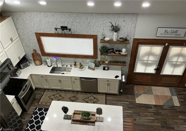 Photo 3 of Single family home for sale at 1813 Martin Luther King Jr Dr, Greensboro, NC 27406 | MLS# 1211033 | Listing updated on 2026-08-11