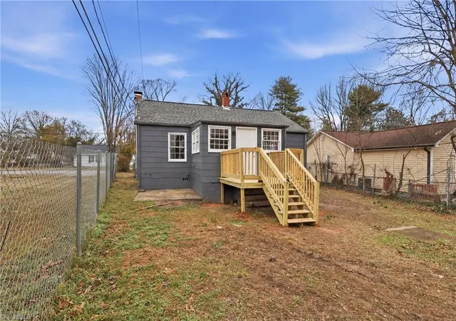 22nd image of 829 W Terrell St, Greensboro, NC 27406 | MLS# 1211023