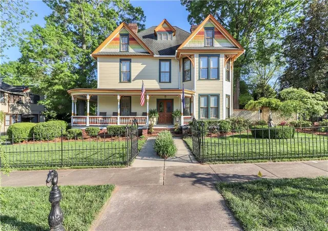 Photo 1 of Single family home for sale at 235 Walnut St, Statesville, NC 28677 | MLS# 1141344 | Listing updated on 2026-08-03