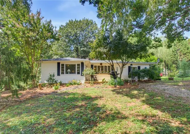 2nd image of 144 Willamont St, Kernersville, NC 27284 | MLS# 1231758