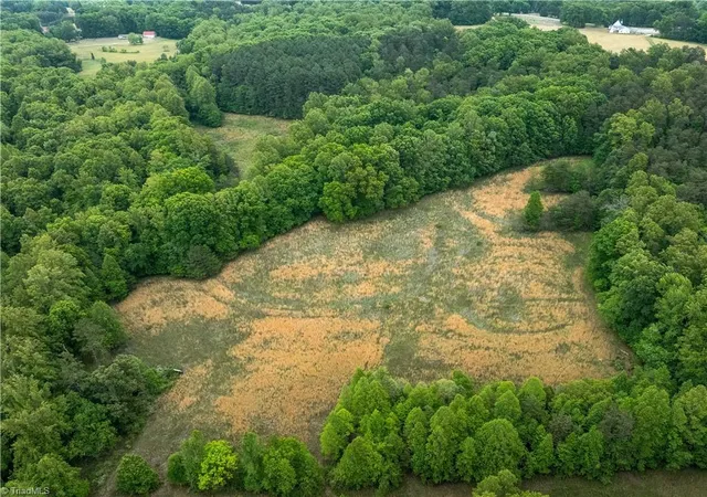 Photo 3 of House for sale at 4275 Grubbs Rd, Walkertown, NC 27051 | MLS# 1220025 | Listing updated on 2026-05-19