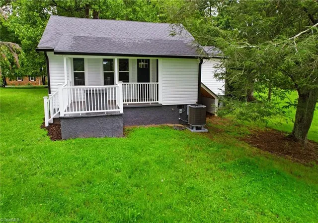 Photo 4 of Single family home for sale at 1074 Mulberry Ml Rd, North Wilkesboro, NC 28659 | MLS# 1230831 | Listing updated on 2026-08-12