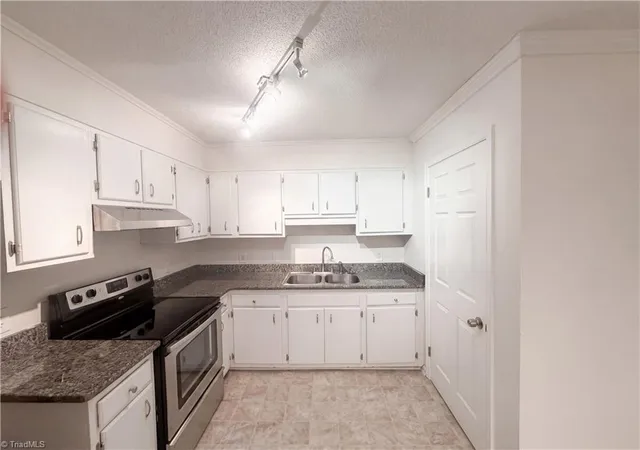 Photo 3 of Sale Pending at 5421 Pine Level Dr, Browns Summit, NC 27214 | MLS# 1221941 | Listing updated on 2026-09-03