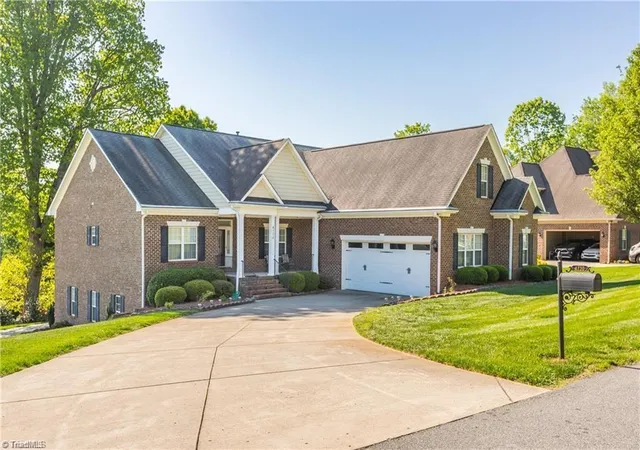 2nd image of 4730 Michaels Trl, Winston Salem, NC 27101 | MLS# 1225067