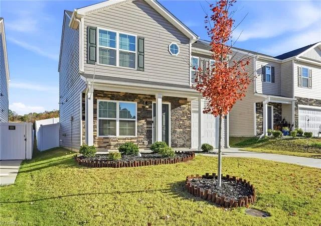 3rd image of 640 Joshua Tree Ln, Winston Salem, NC 27127 | MLS# 1231791