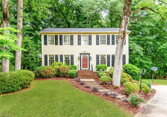 Photo 1 of Single family home for sale at 5812 Luxbury Ct, Winston Salem, NC 27104 | MLS# 1222037 | Listing updated on 2026-08-24