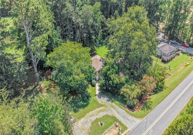 4th image of 1738 Kivett Council Rd, Liberty, NC 27298 | MLS# 1233166